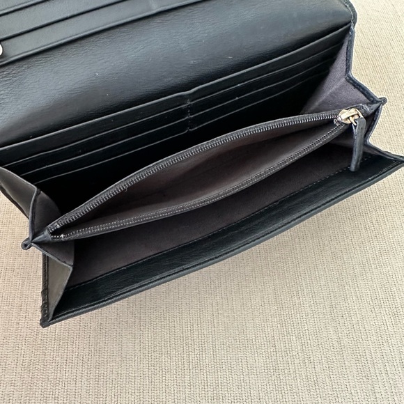 EUC Fendi Wallet - Picture 6 of 7